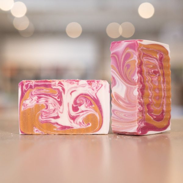 all-hail-the-queen-soap-buff-city-soap_1